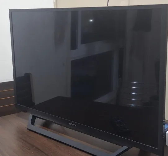 Tv sony 32 smart com controle Bivolt vendo ou troco Aceito cartão