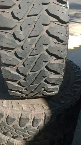 Pneus 285/70 R17 Conservados