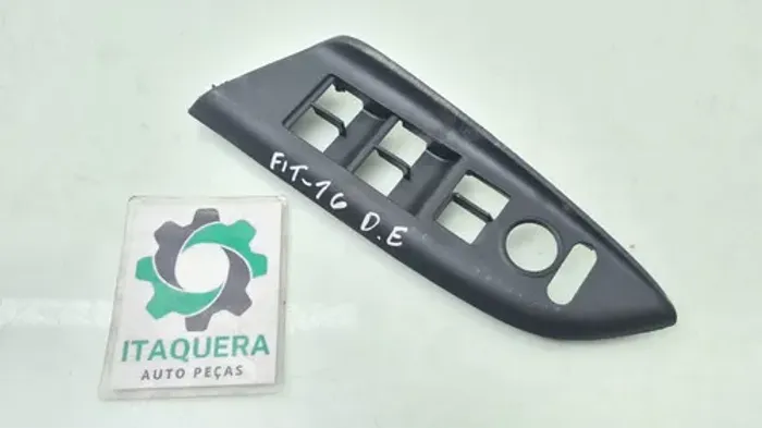 Moldura Comando Vidro Dianteira Esquerda Honda Fit Ano 2016