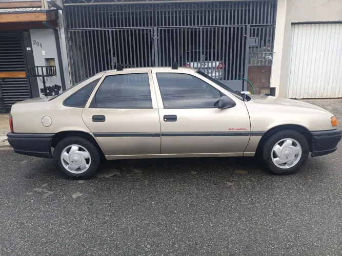 Chevrolet Vectra GLS/expres.2.2/ 2.0 E 2.0 CD 8V 1995