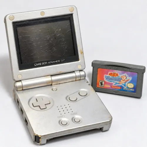 Nintendo Game Boy Advance SP AGS-001 Prata + Jogo Yu-Gi-Oh