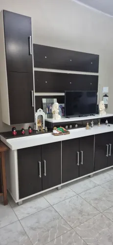 Home para TV com armário em excelente estado