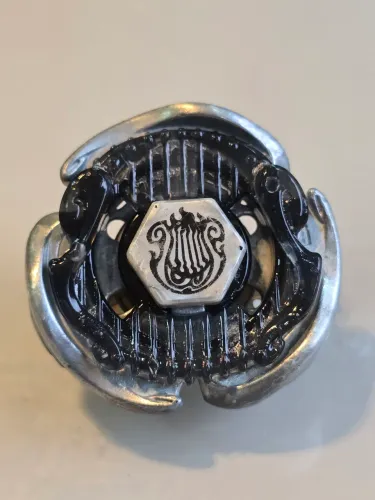 Beyblade spyral lyre original