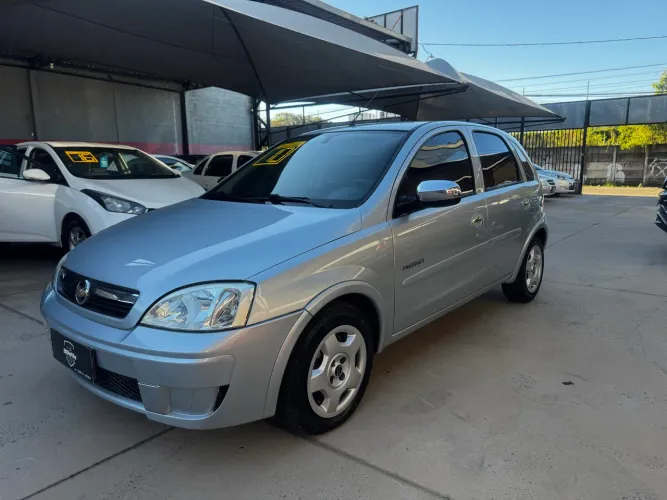 Chevrolet Corsa Hat. Premium 1.4 8V Econoflex 5P 2010