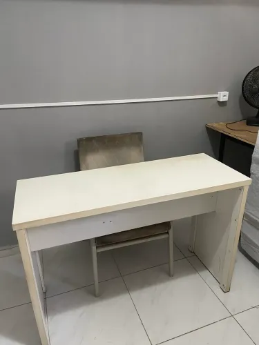 Mesa escritório mais cadeira