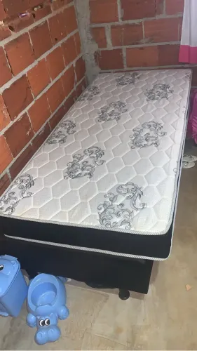 Cama box