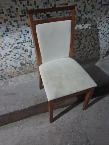 Cadeira luxuosa em bom estado em Copacabana. Elegante cadeira em ótimo estado, perfeita