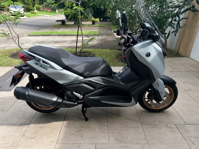 Xmax 300 Connect 2026
