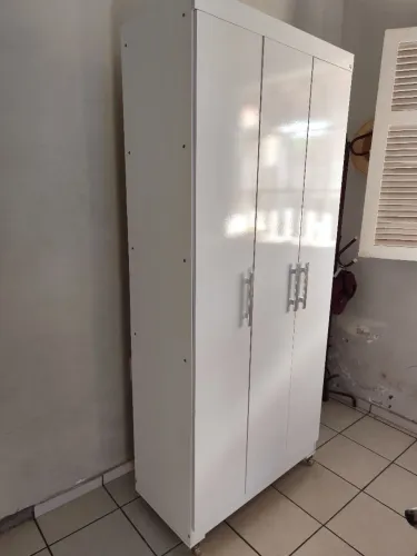 Guarda-roupa Solteiro 