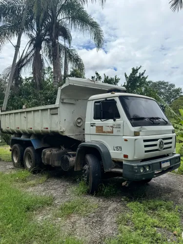 Caminhão Caçamba wolksvagen Worker 26-220