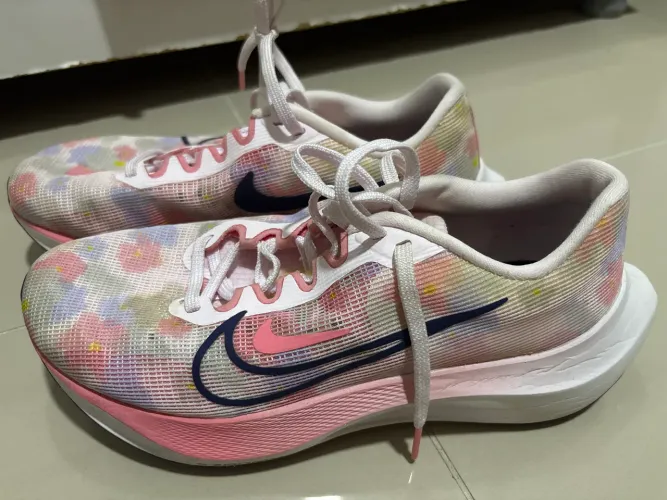 Tênis Nike ZoomFly 5