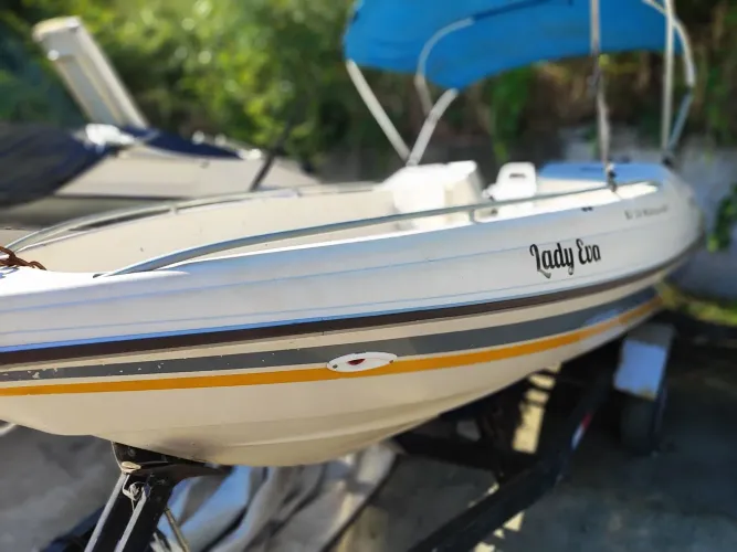 Lancha runner 16 pes