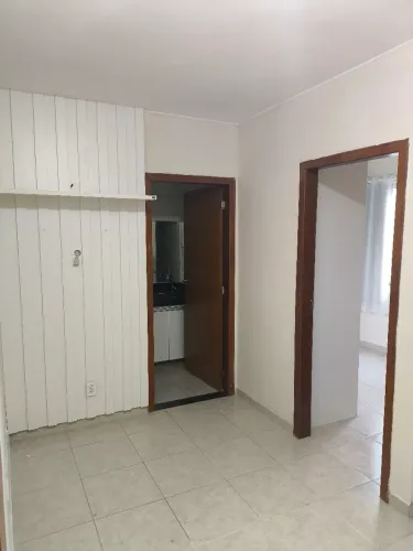 Alugo 1 quarto rua 4 