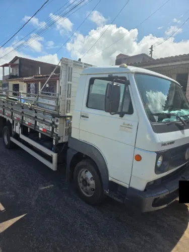 Volkswagen 8.160 2013 Com Carroceria