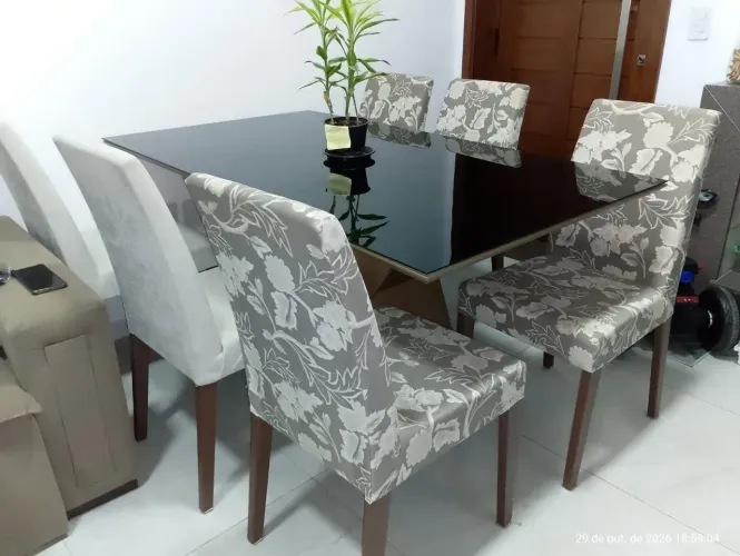 Mesa de jantar 6 cadeiras