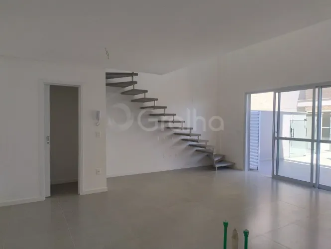 Loft garden de 91m² , no Ribeirão da Ilha