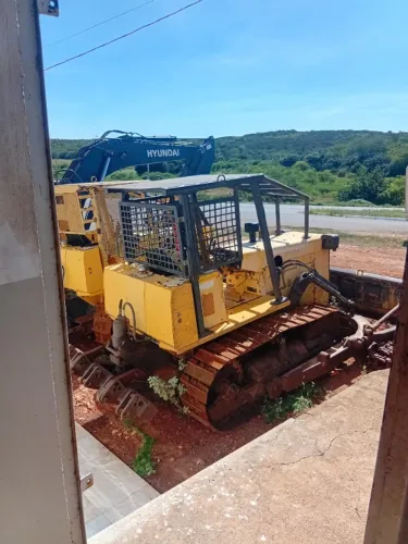 Trator de esteira new holland 7D ano 2014
