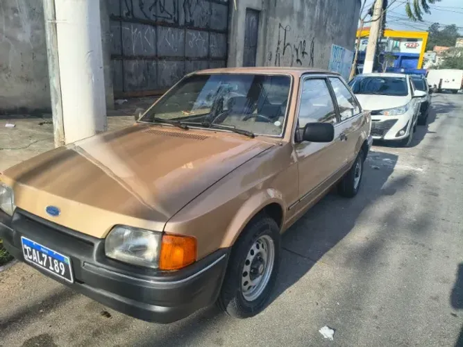 Ford Escort GL 1.6i / 1.6 (álcool) 1989