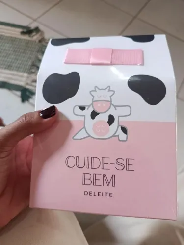 Kit de body Splash e creme esfoliante para as mãos 