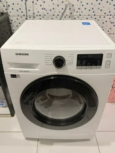 Máquina Samsung lava e seca