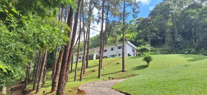 Casa à venda 3 Quartos, 1 Suite, 2 Vagas, 61775M², Itaipava, Petrópolis - RJ