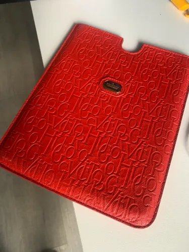 Victor Hugo Case IPad Vermelha Linda!!!