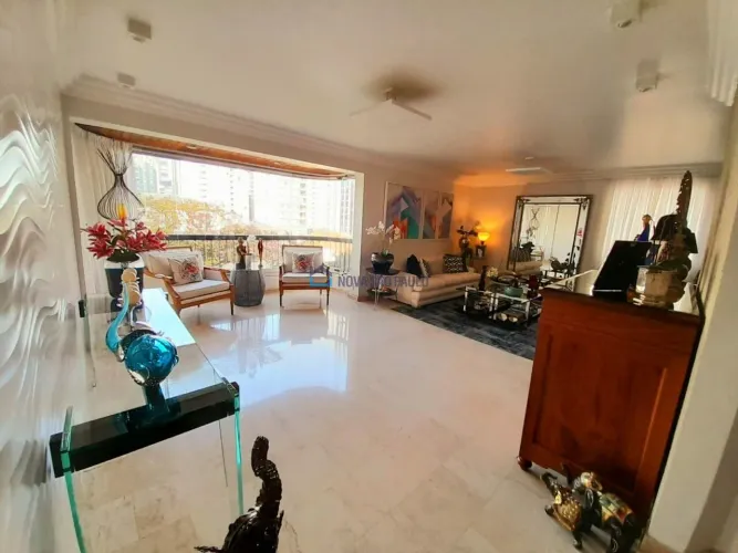 Apartamento 04 Suítes, 02 Vagas no Itaim Bibi