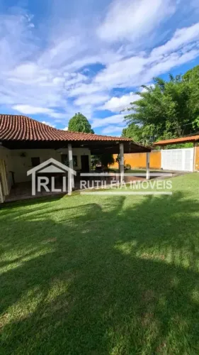 Rutiléia Imóveis vende excelente sítio situado em Sambaetiba, Itaboraí/RJ.