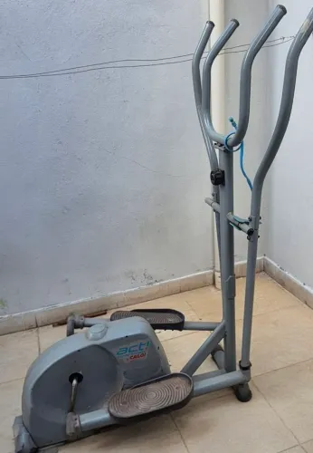 Aparelho exercício Eliptico