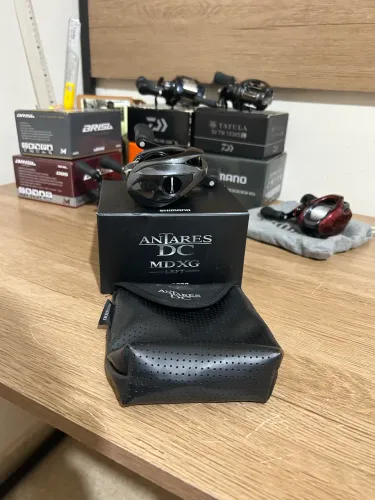 Shimano Antares DC MD XG 2018 usada manivela esquerda