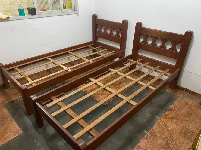 Duas camas madeira maciça de lei conjunto kit 