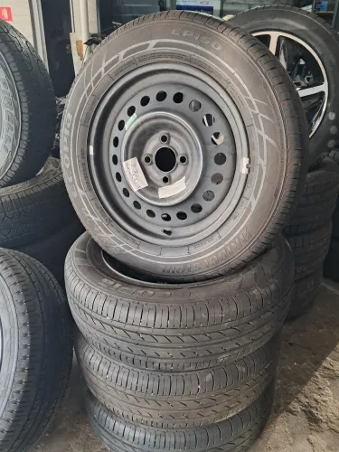 Pneus 205.60.R16 Bridgestone