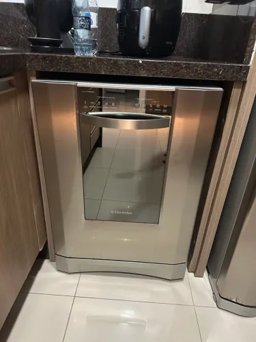 Lava louça Eletrolux Electrolux com painel Blue Touch