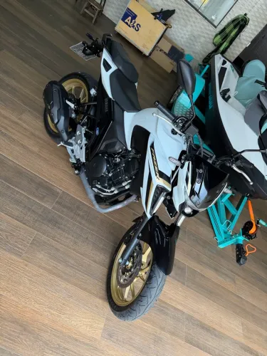 Yamaha FZ25 250 Fazer Connected 2025