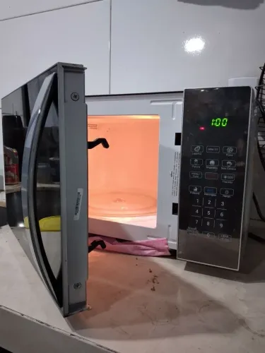 VENDO MICROONDAS