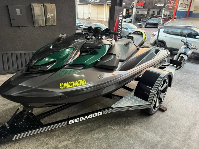 Jet Ski sea Doo 300