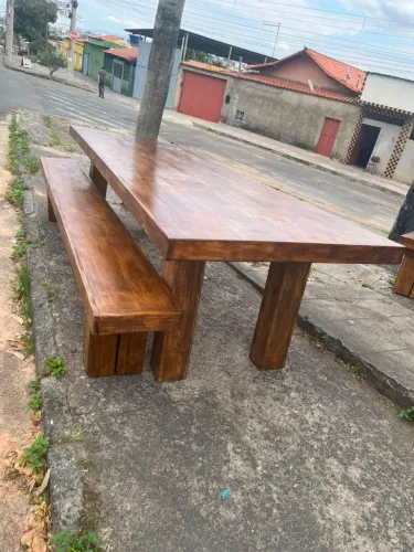 Mesa de pinus rústica sob medida 