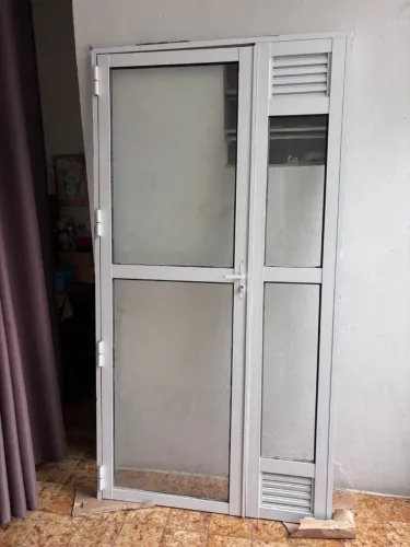 Porta Alumínio 2,20x1,15 Branca Vidro Temperado p/ sacada ou área de serviço