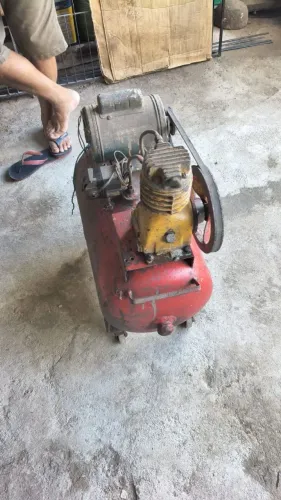 COMPRESSOR 120 LIBRAS | AUTOMATICO | 220V | 04 RODIZIOS