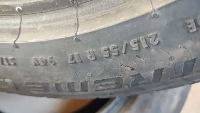 PNEU MEIA VIDA 215/55 R 17 VALOR 300, 00