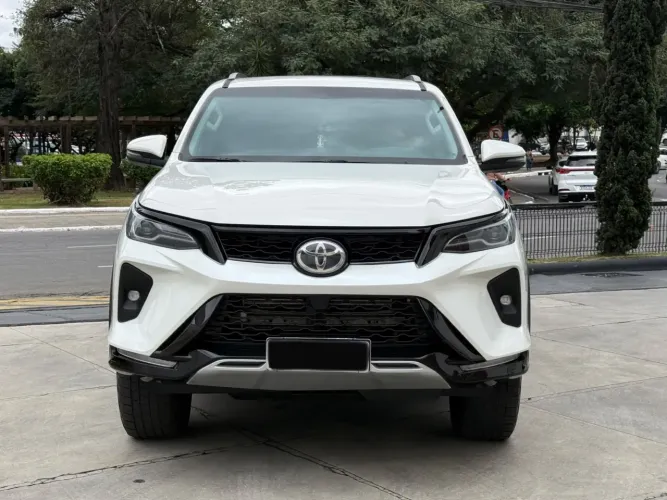 Toyota Hilux SW4 SRX 4X4 2.8 TDI 16V Dies. Aut. 2020