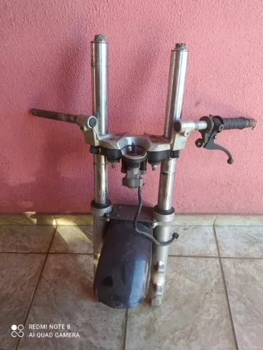 Bengalas E Mesa Da Suzuki Gsx-r 750 F 1997 Bengalas E Mesa