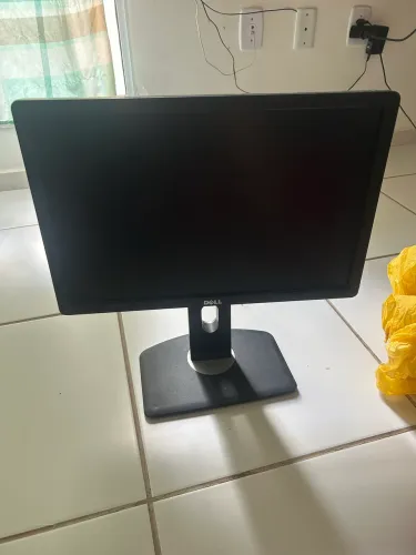 Monitor DELL PRECINHO DESAPEGO