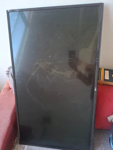 TV LG 43 para retirada de peças 