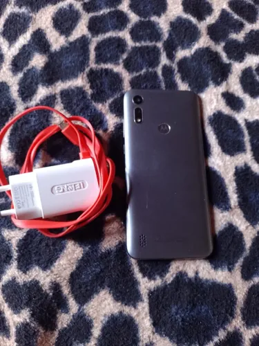 Vendo celular Moto E6s