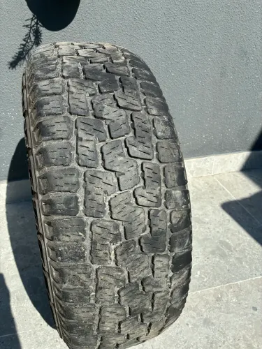 Pneu Pirelli Scorpion 265/70 r16