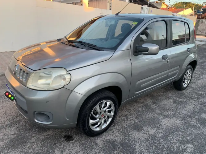 Fiat Uno Vivace/rua 1.0 EVO Fire Flex 8V 5P 2013