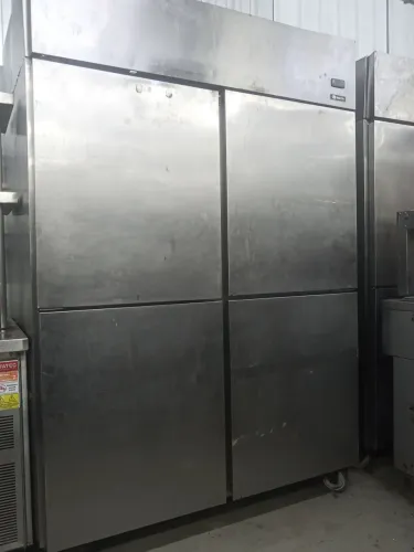 Refrigerador inox, industrial , Macom, 220v , 4 portas alternadas