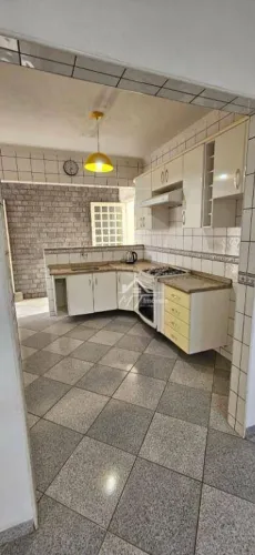 Casa com 3 dormitórios para alugar, 138 m² por R$ 2.600,00/mês - Conjunto Habitacional 23