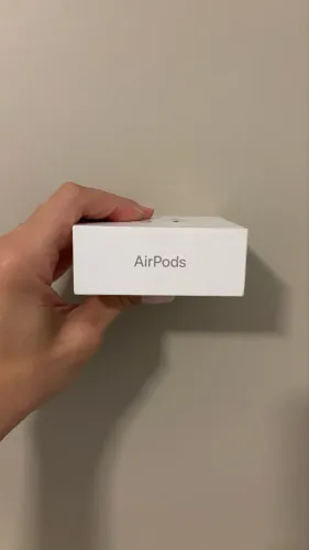 AirPods 4